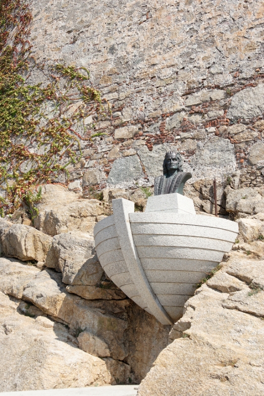 Christopher Columbus statue, Calvi, Corsica France.jpg